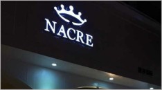 服裝品牌設(shè)計：NACRE